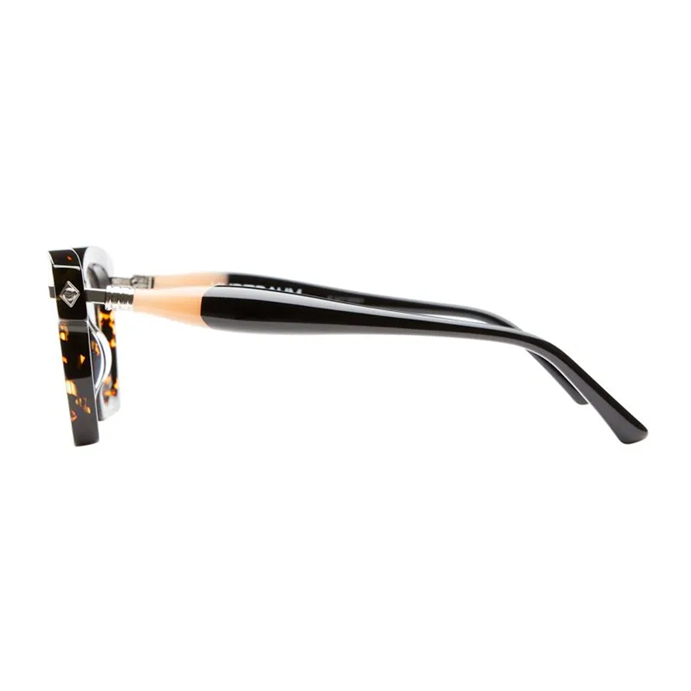 Kuboraum eyewear Model J5 col. TO