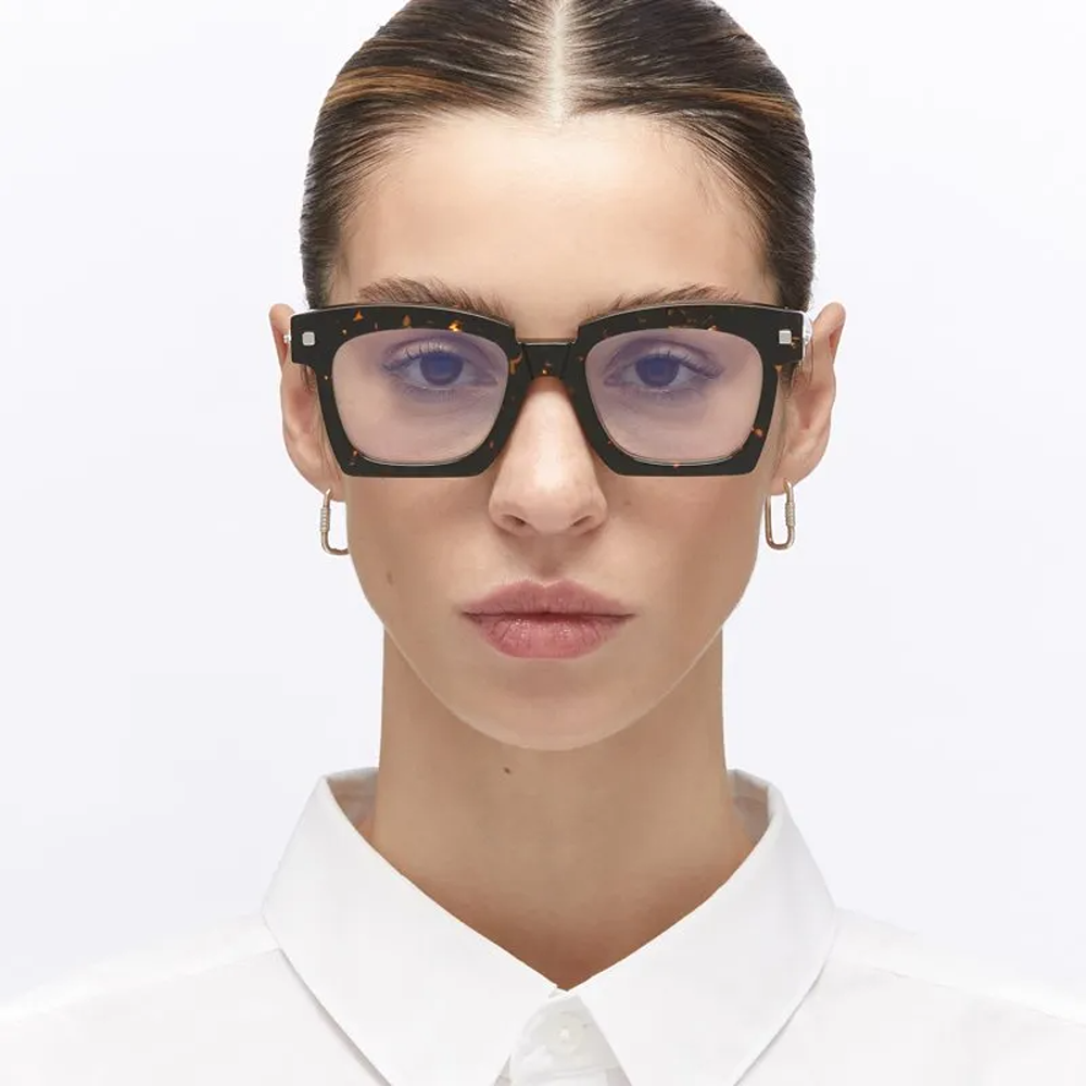 Kuboraum eyewear Model J5 col. TO