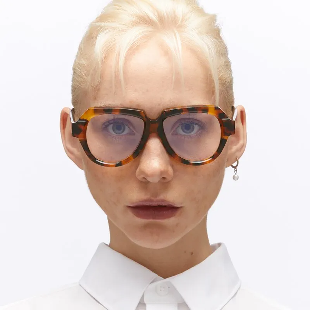 Kuboraum eyewear Model K37 col. HAS