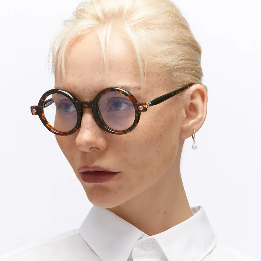 Kuboraum eyewear Model P1 col. HSP