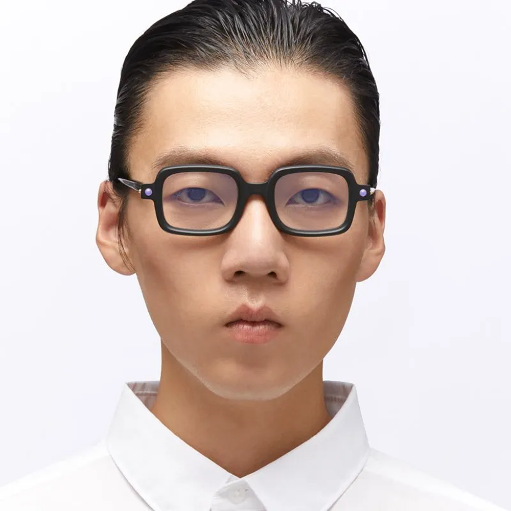 Kuboraum eyewear Model P2 col. BMV