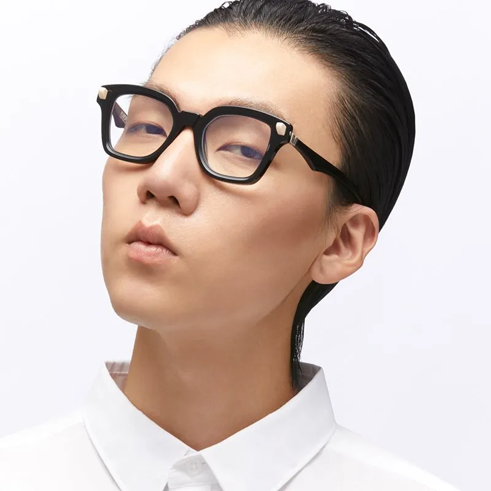 Kuboraum eyewear Model Q3 col. BSS